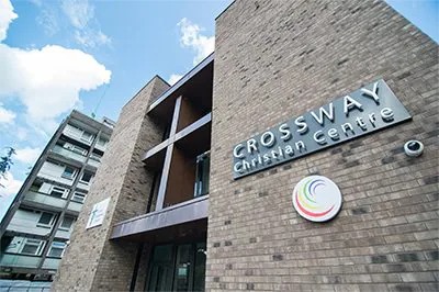 Crossway基督教中心用利来W66将人们聚集在一起